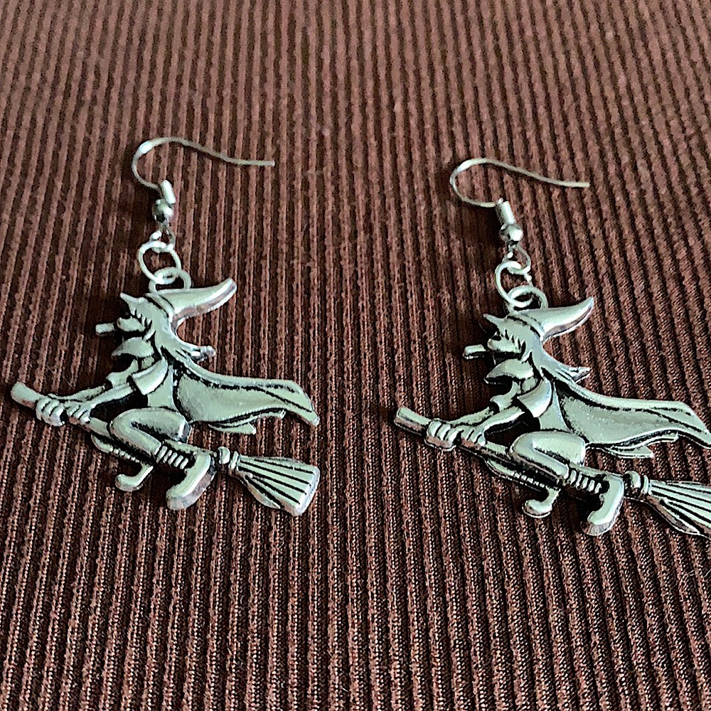 Unisex witch earrings